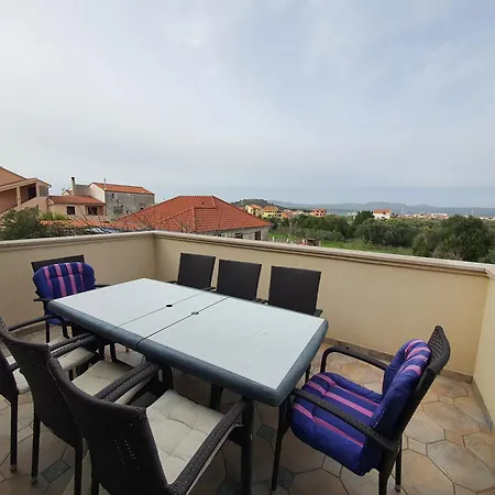 Vedrana Jurjako Apartment Murter