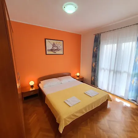 Apartment Vedrana Jurjako Murter